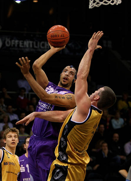 撞在高强度 撞在高强度